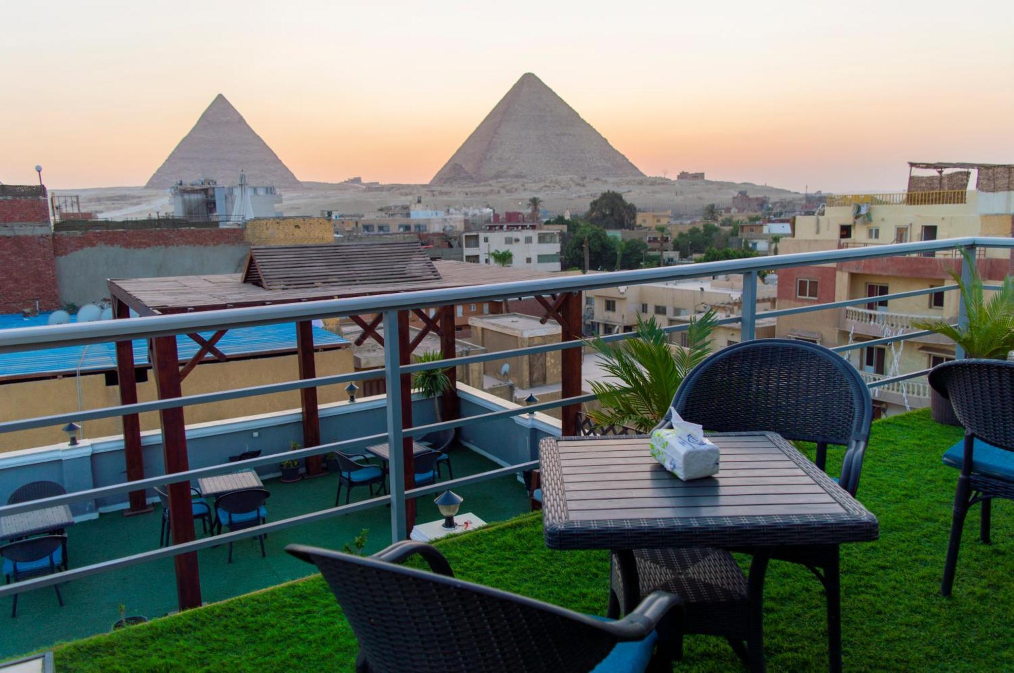 Pyramids Gate Hotel Kafrat al Jabal Exterior foto